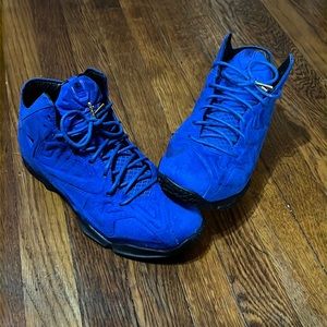 New RARE Nike Lebron 11 EXT Suede QS Mens 9 Shoes